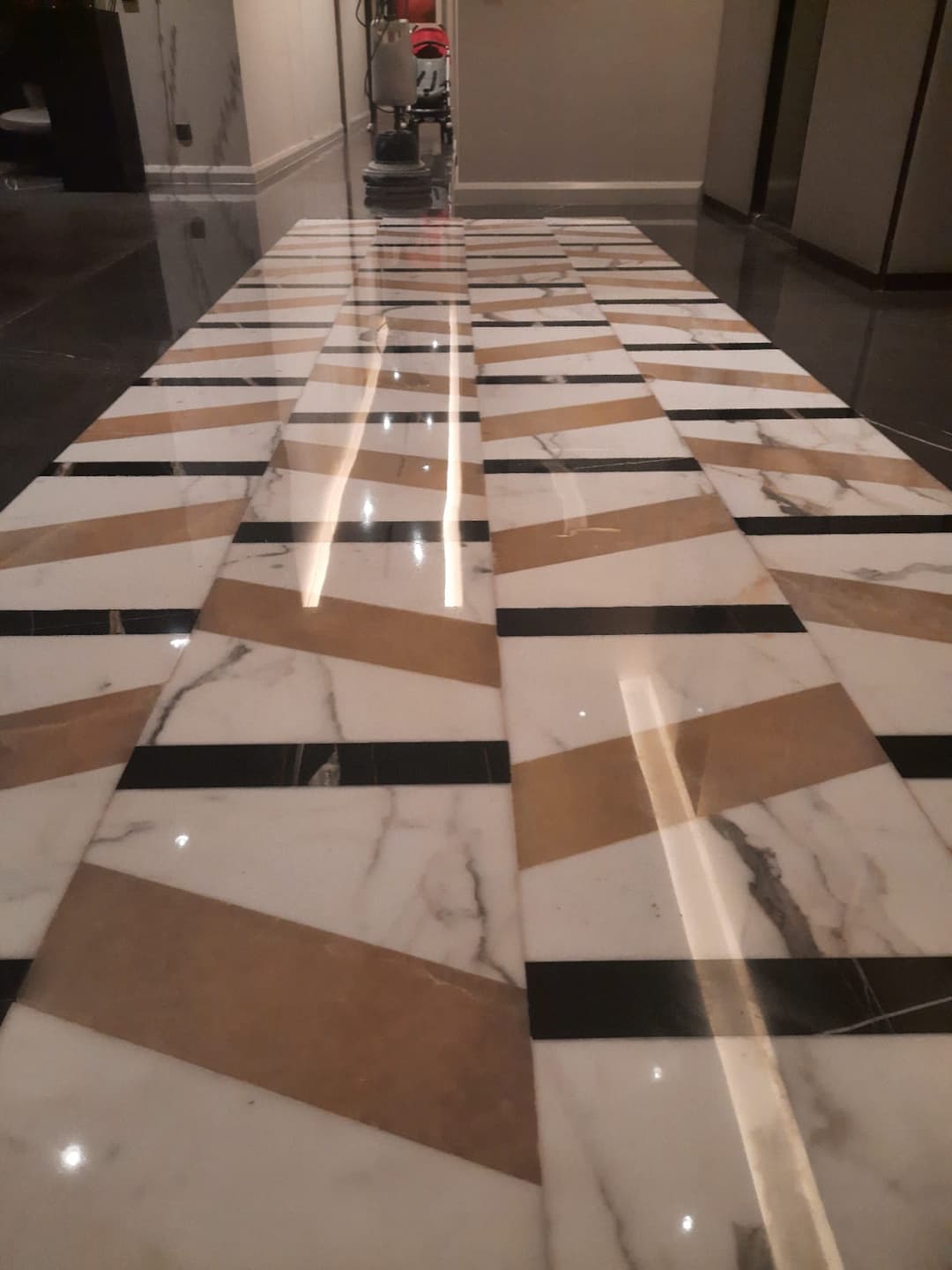 Hasil poles lantai marmer